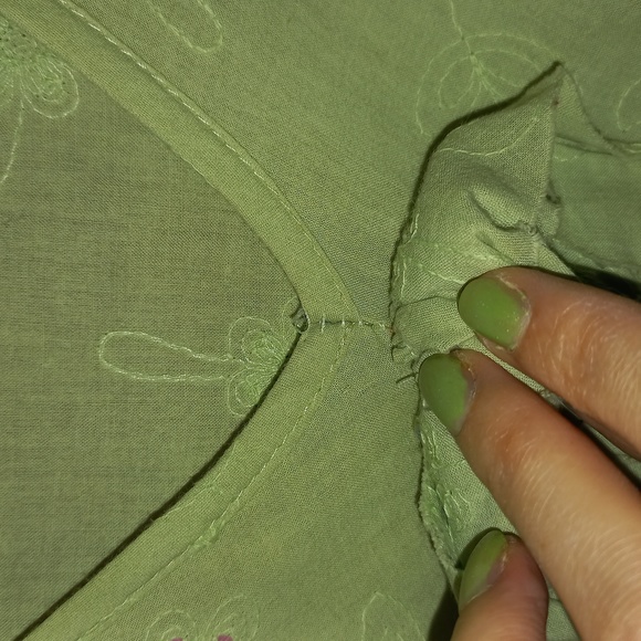 JUS D'ORANGE PARIS Green top with Sequins. Size 4. - Picture 8 of 11